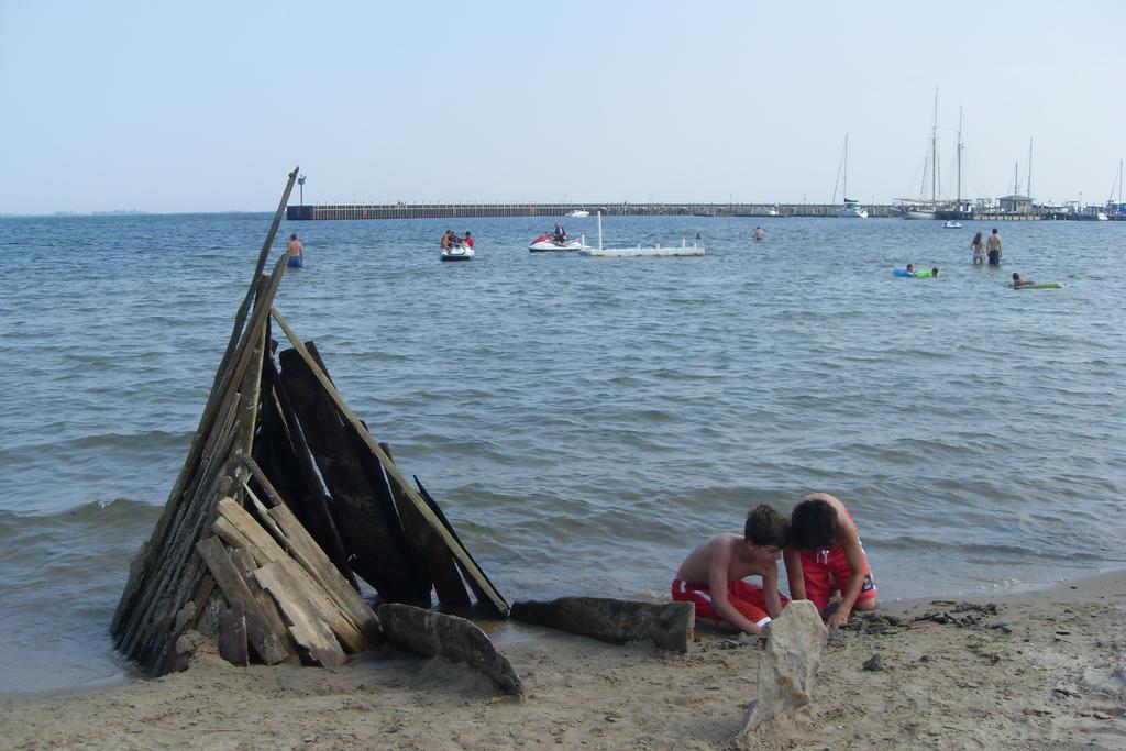 Tawas Bay Beach Resort & Conference Center East Tawas Экстерьер фото