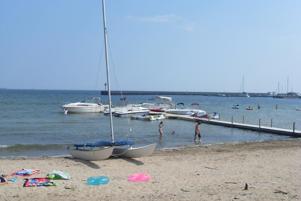Tawas Bay Beach Resort & Conference Center East Tawas Экстерьер фото