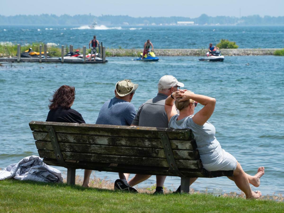 Tawas Bay Beach Resort & Conference Center East Tawas Экстерьер фото